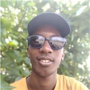 Étudiant professeur particulier qui donne des cours de soutien en mathématiques appliquées